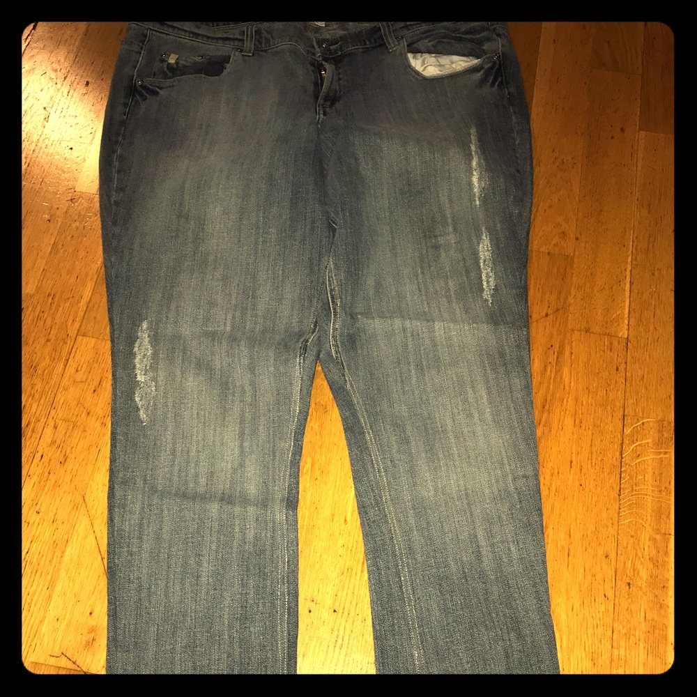 EUC plus size jeans 20 costumed  to  skinny jeans